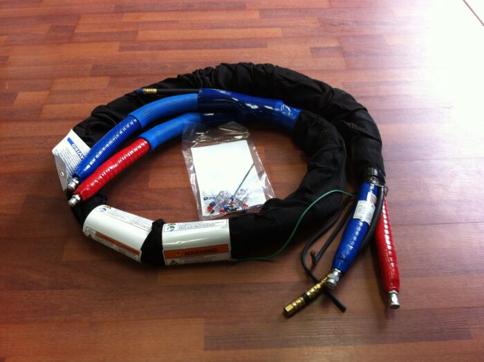 Whip hoses 1/4 "x 10' HP with scuffing